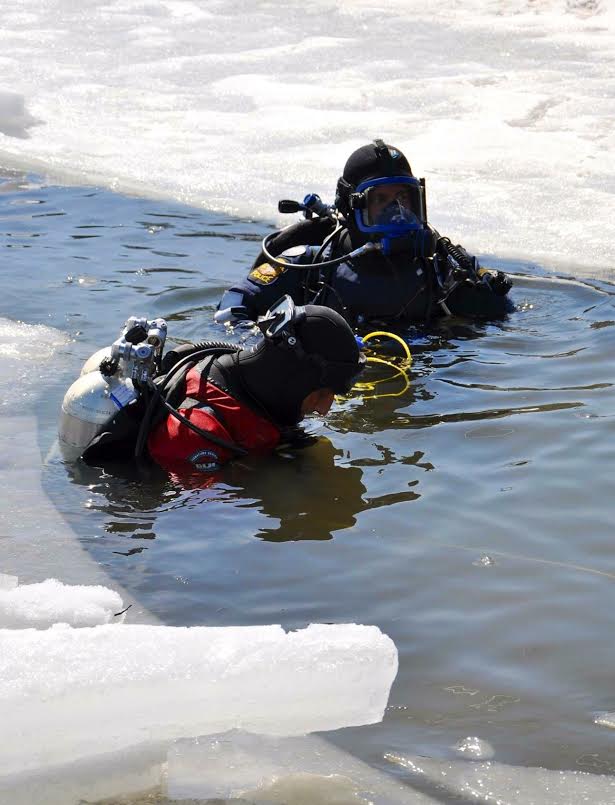 Ice Diving Finishing Dive