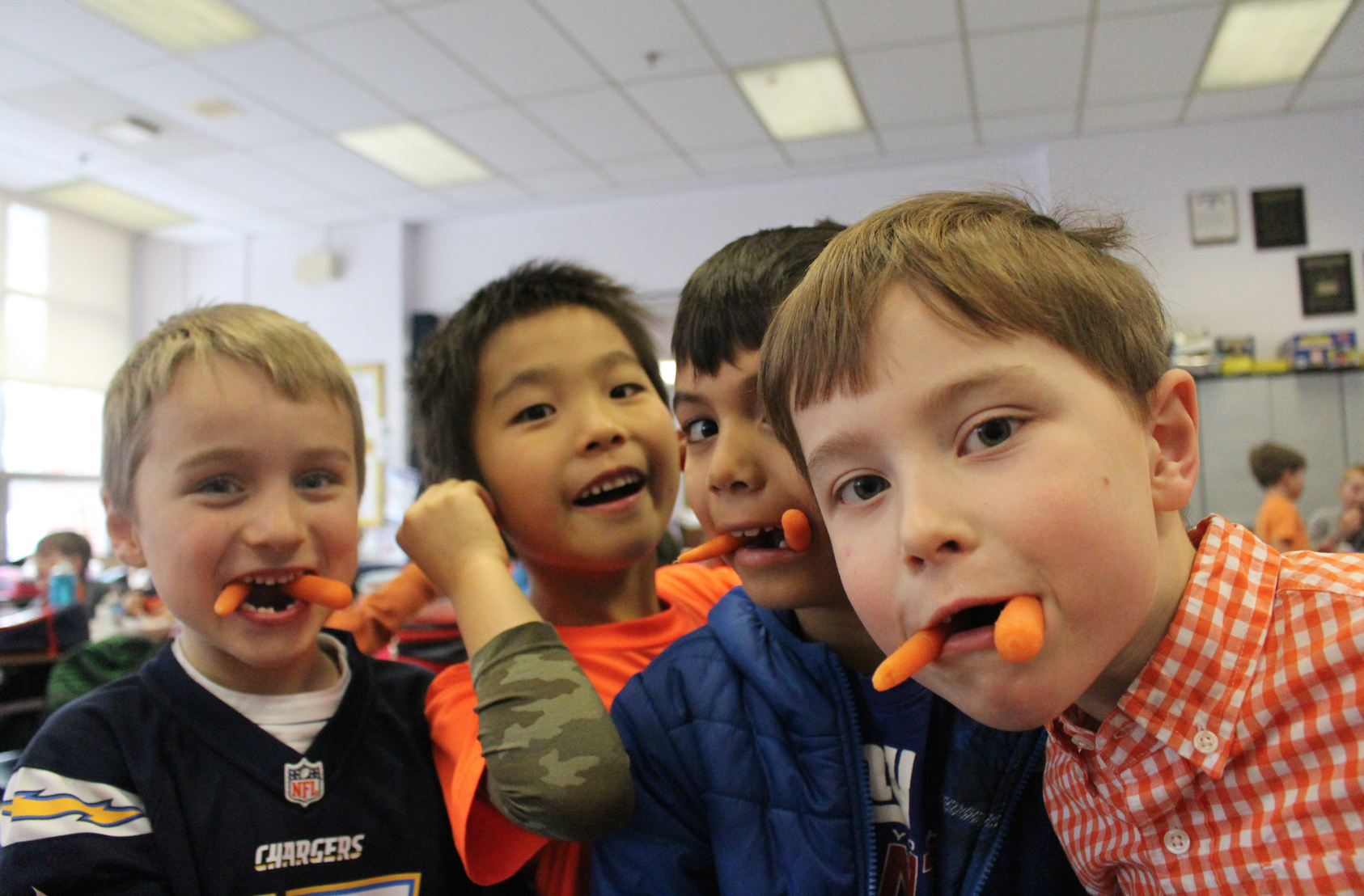     Play a little.Eat a little. Baby carrots are delicious and fun at North Mianus School, Jan. 26, 2016 Credit: Leslie Yager