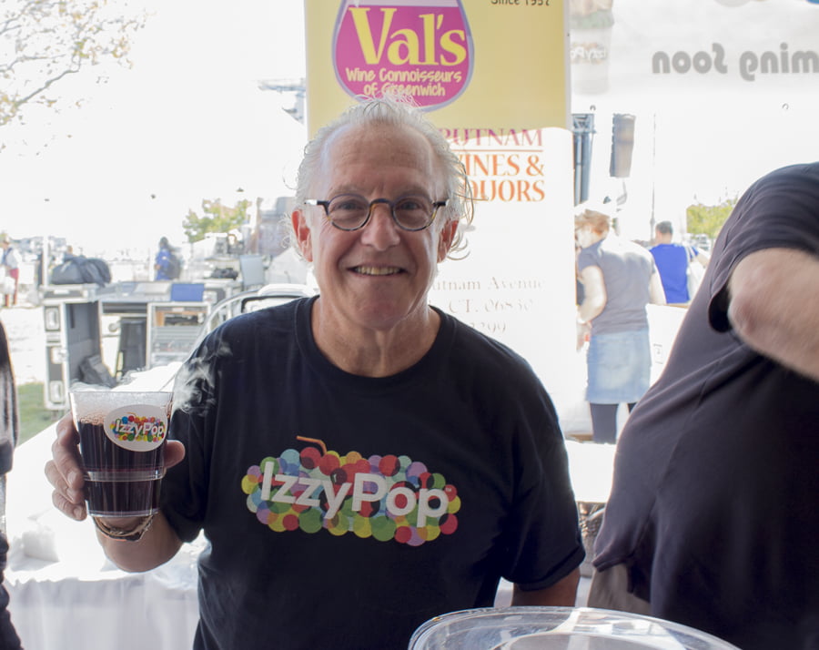 Steven Levine, Val's Putnam Liquor serving Iggy Pop. Credit: Karen Sheer