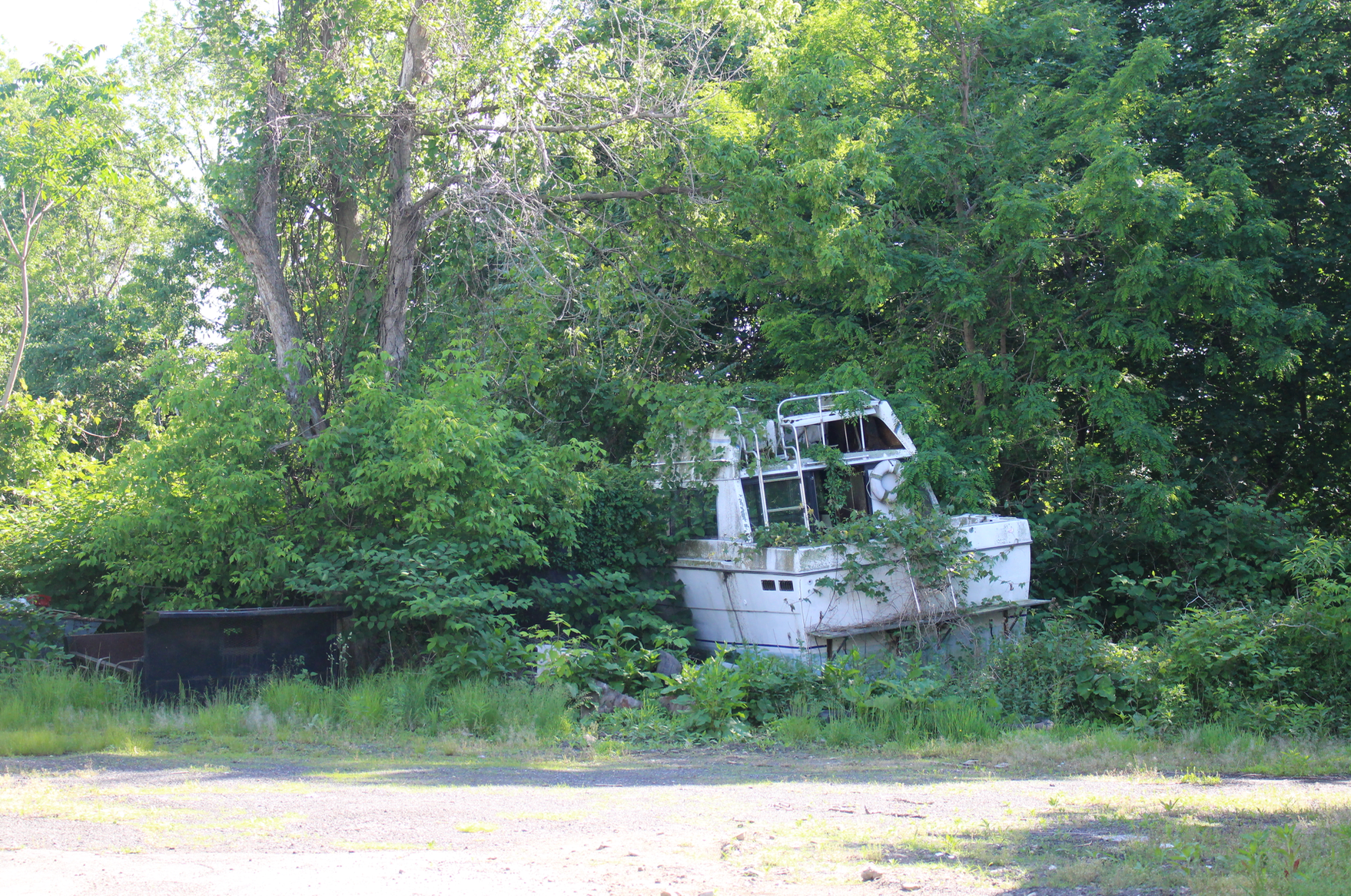 A boat at 38 St. Roch Avenue.
