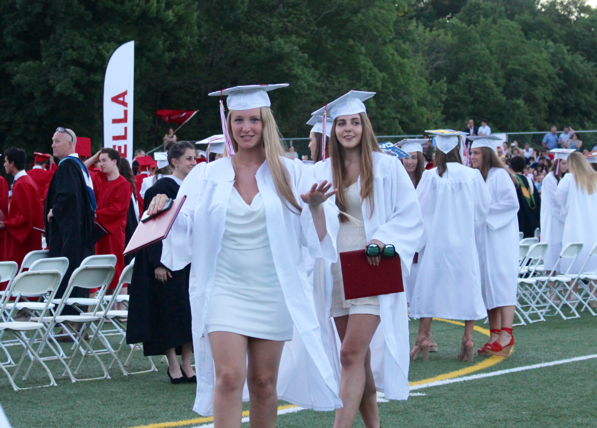 Graduation of the class of 2017 in Cardinal stadium, June 20, 2017 Photo: Leslie Yager