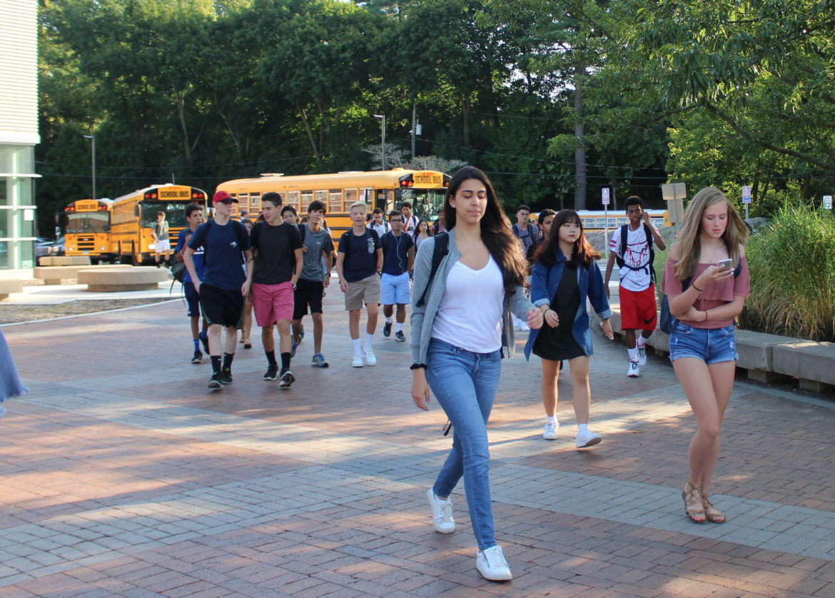 Students arrive at GHS for the first day of the 2017-2018 school year. Aug 31, 2017 Photo: Leslie Yager