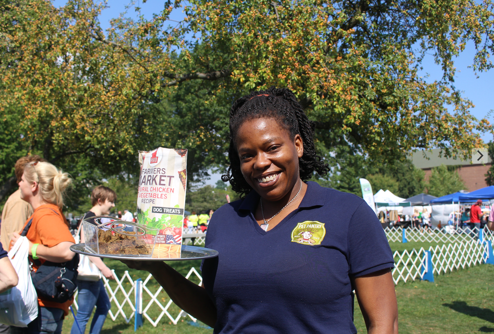 Karen from Pet Pantry passed out treats courtesy of even sponsor Pet Pantry Warehouse. Sept 17, 2017 Photo: Leslie Yager