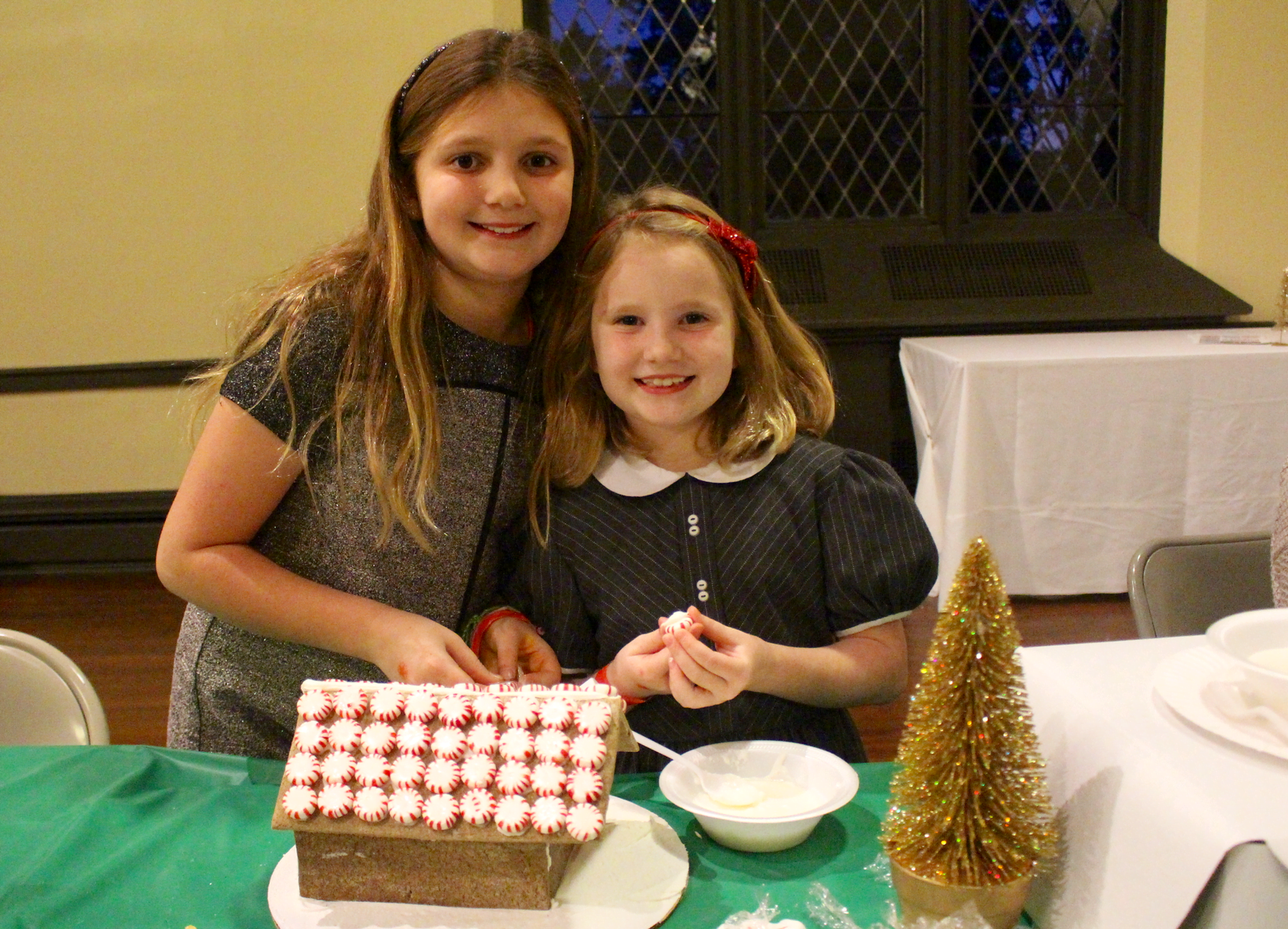 The Byxbee girls making a gingerbread house at The Enchanted Forest on Nov 17, 2017 Photo: Leslie Yager