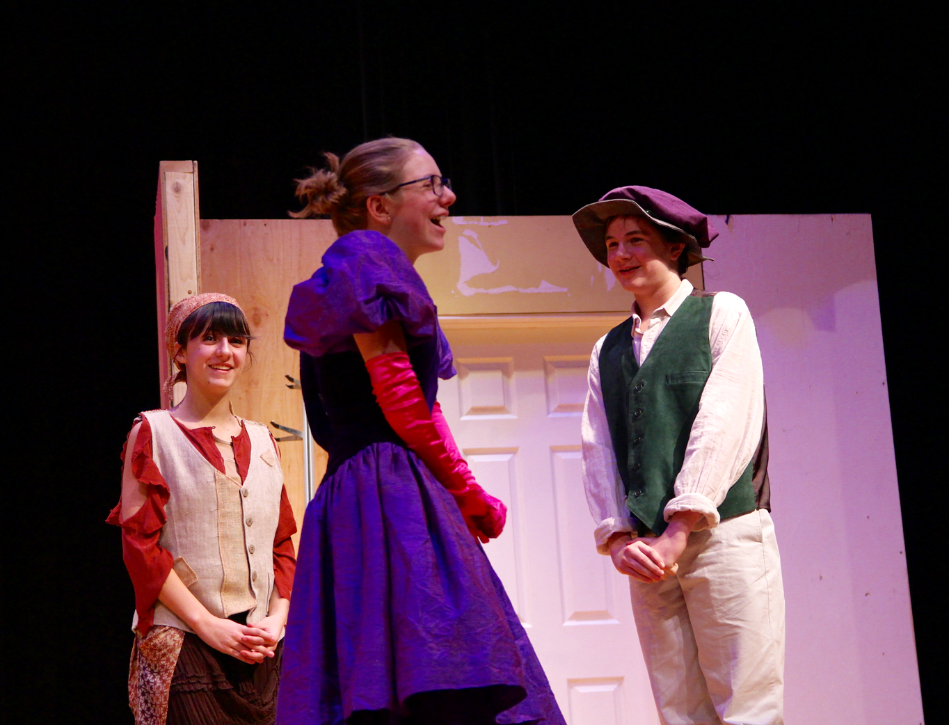 The Eastern Middle School 8th Grade Show Chorus held a dress rehearsal for their upcoming musical performance, “Cinderella." Jan 6, 2018 Photo: Leslie Yager