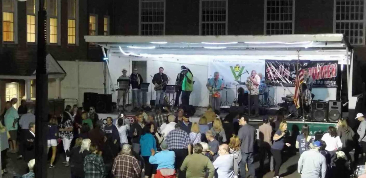 First Annual Valley Jam Packs the Park in Glenville Greenwich Free Press