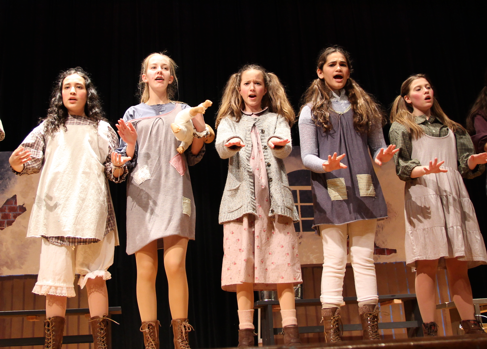 Eastern Middle School 8th graders rehearse Annie the musical to be performed Thursday, January 17 through Saturday, January 19, 2019. Photo: Leslie Yager