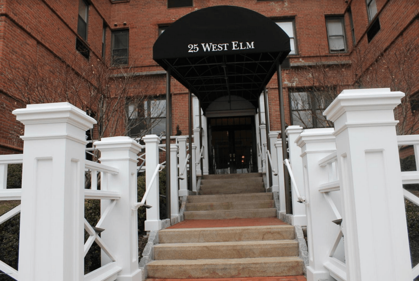 25 West Elm Street 