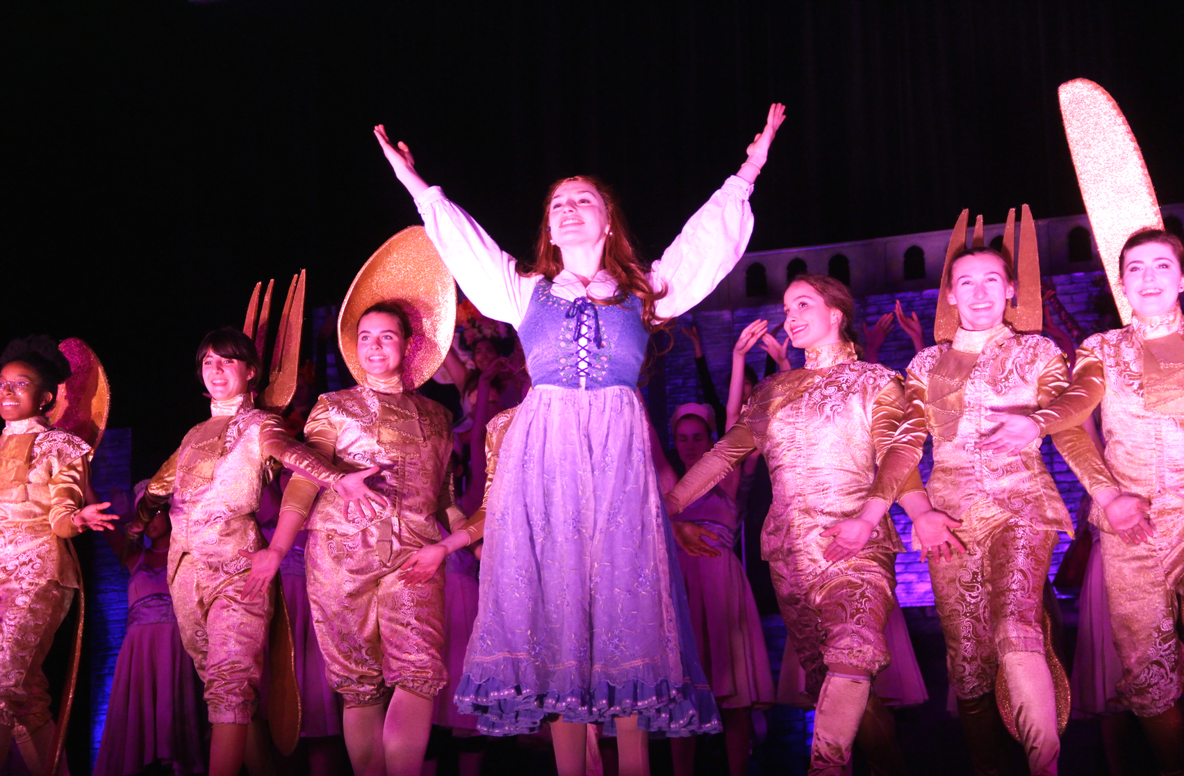 Dress rehearsal of Greenwich High School's production of Beauty & the Beast, May 13, 2019 Photo: Leslie Yager