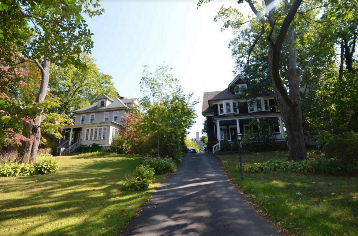 P&Z Approves Legal Settlement for 30 Unit Building to Replace Homes on