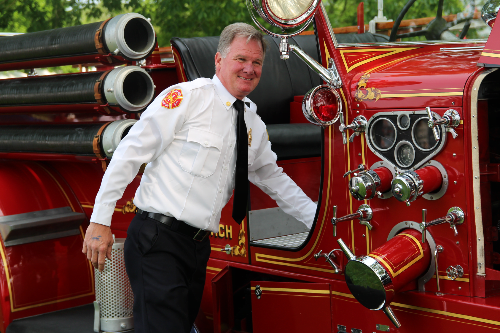 The Cos Cob Volunteer Fire Department is excited to announce the return of a restored 1935 American LaFrance fire engine that was originally in service in Cos Cob from 1935 to 1963