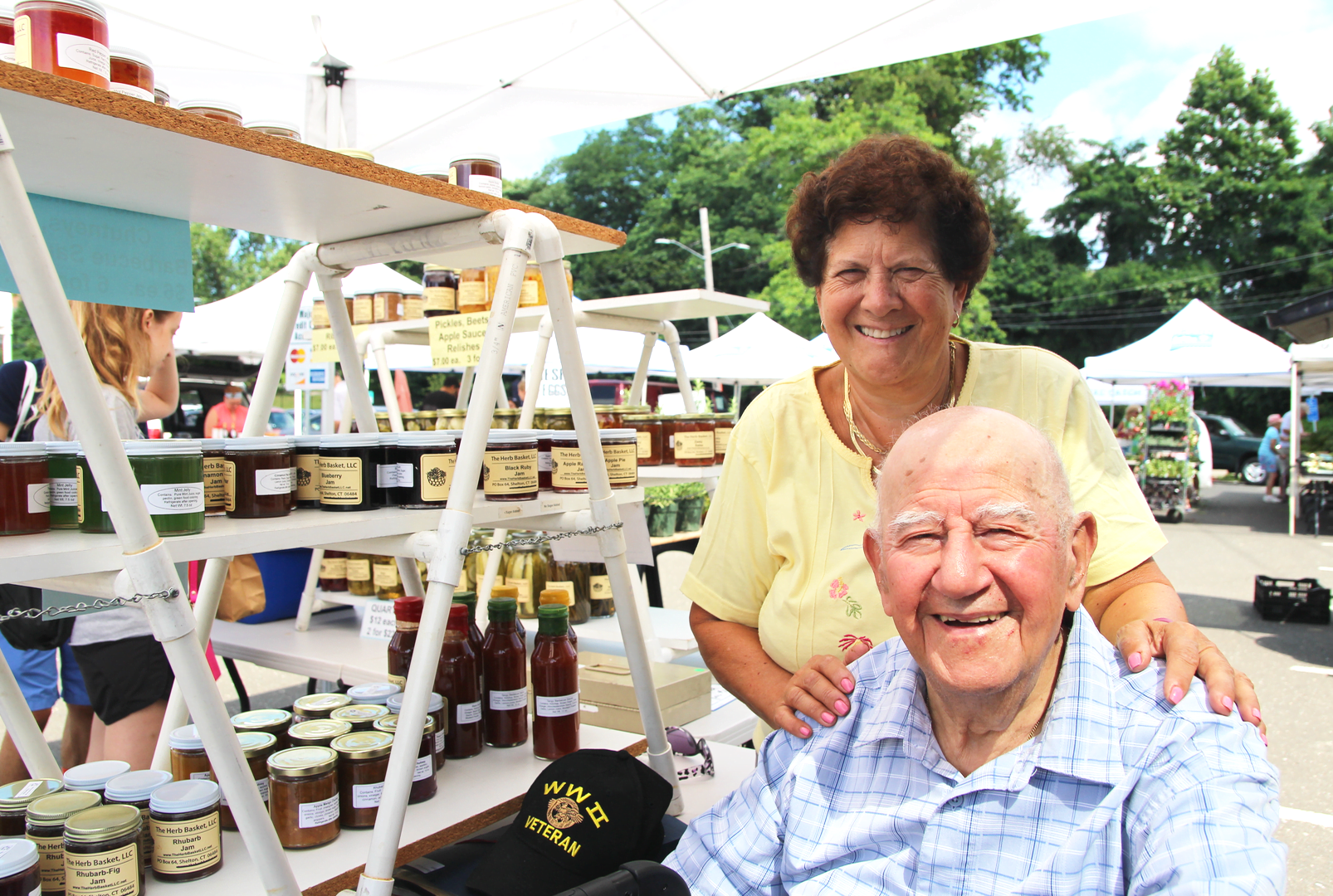 Jerry Siccardi and his daughter Judy Waldeyer at the Greenwich Farmers Market. July 2019 Photo: Leslie Yager