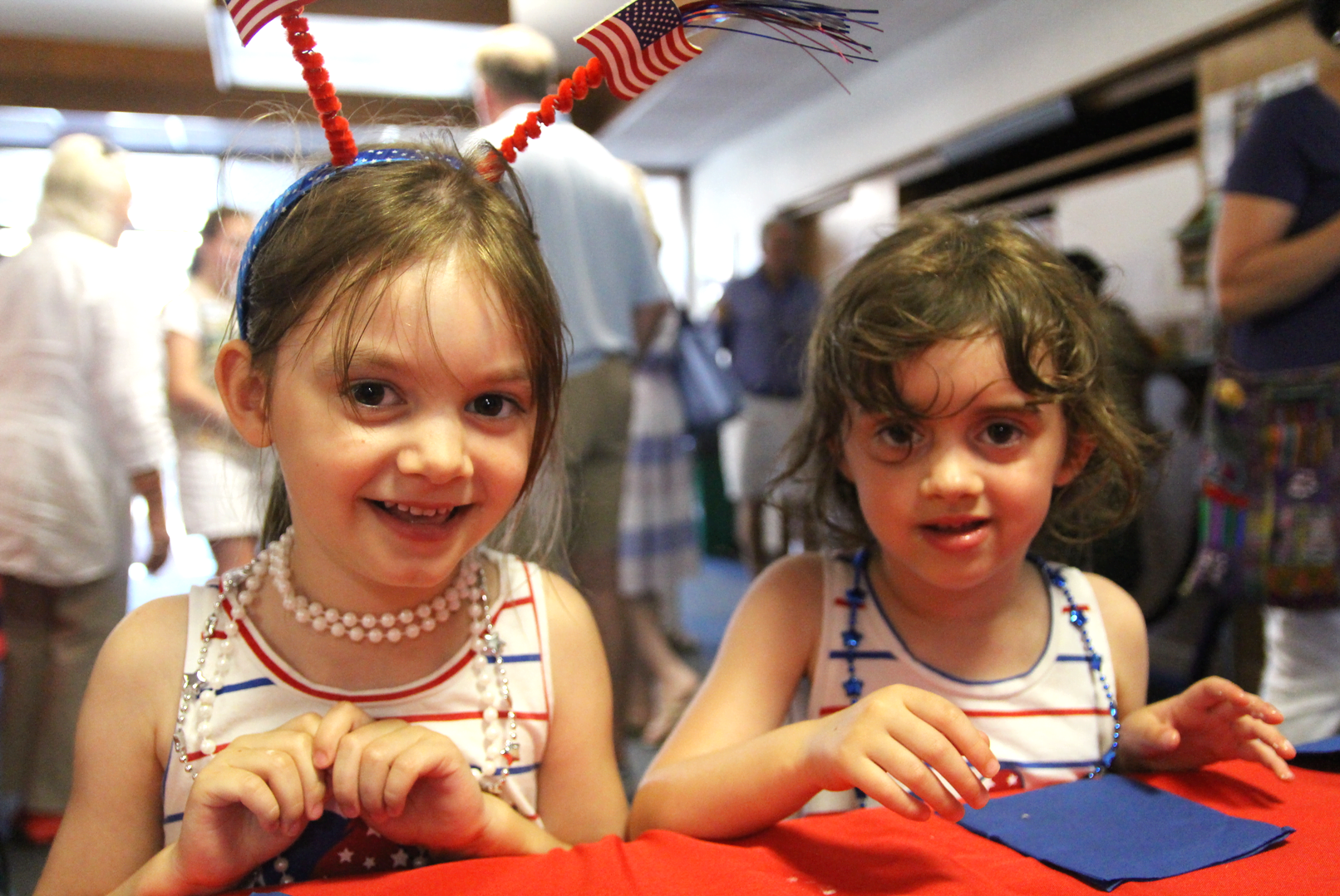 Evelyn and Olivia Raney. July 4, 2019 Photo: Leslie Yager