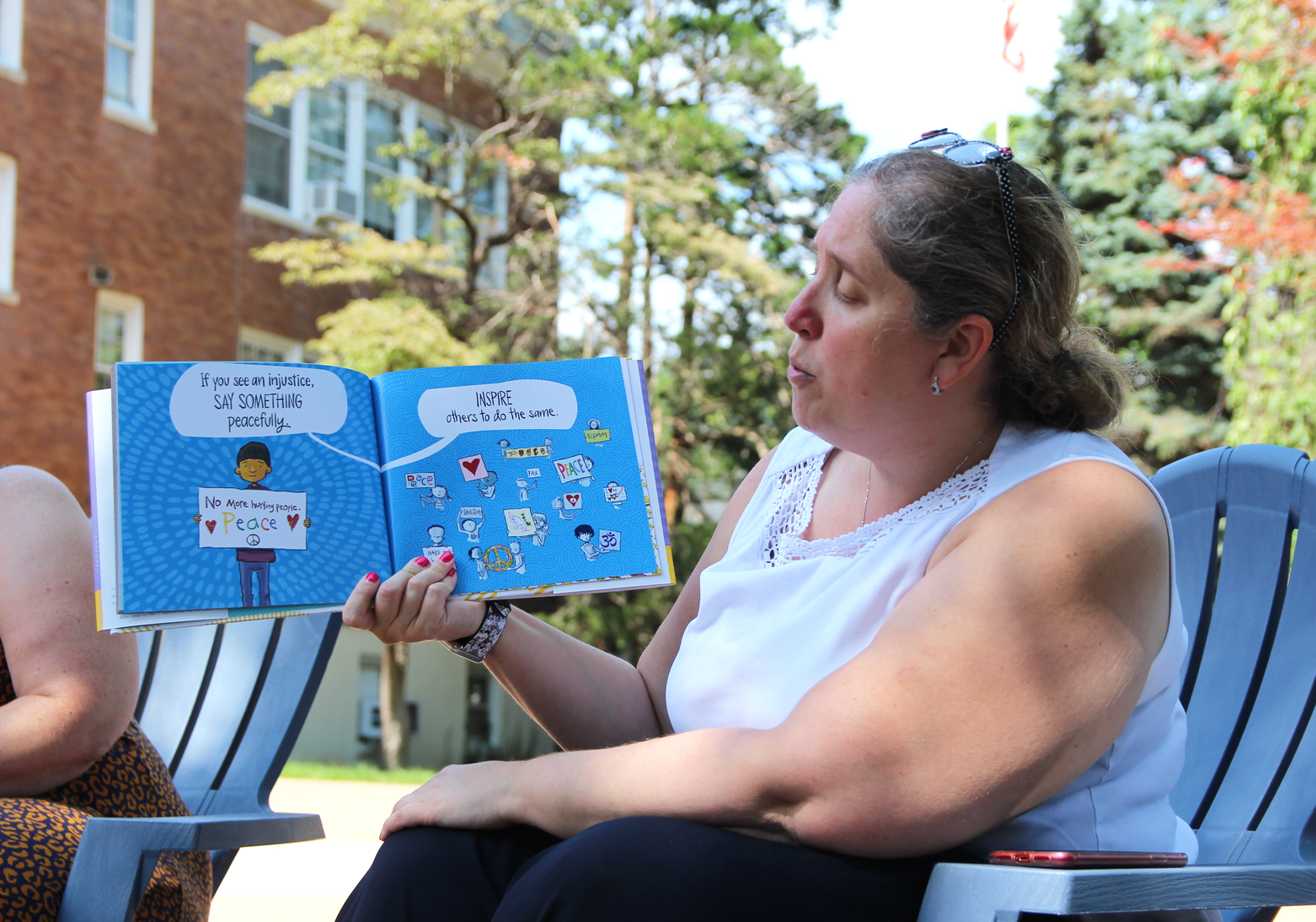 Old Greenwich Principal Jen Bencivengo read one of her favorite books to students, Say Something by Peter Reynolds. Aug 22, 2019 Photo: Leslie Yager