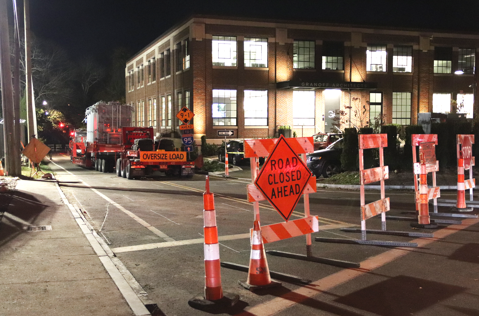 Field Point Rd Shut between Railroad Ave and RR bridge in downtown due to Eversource delivery of large part for substation project. Nov 6, 2019 Photo: Leslie Yager