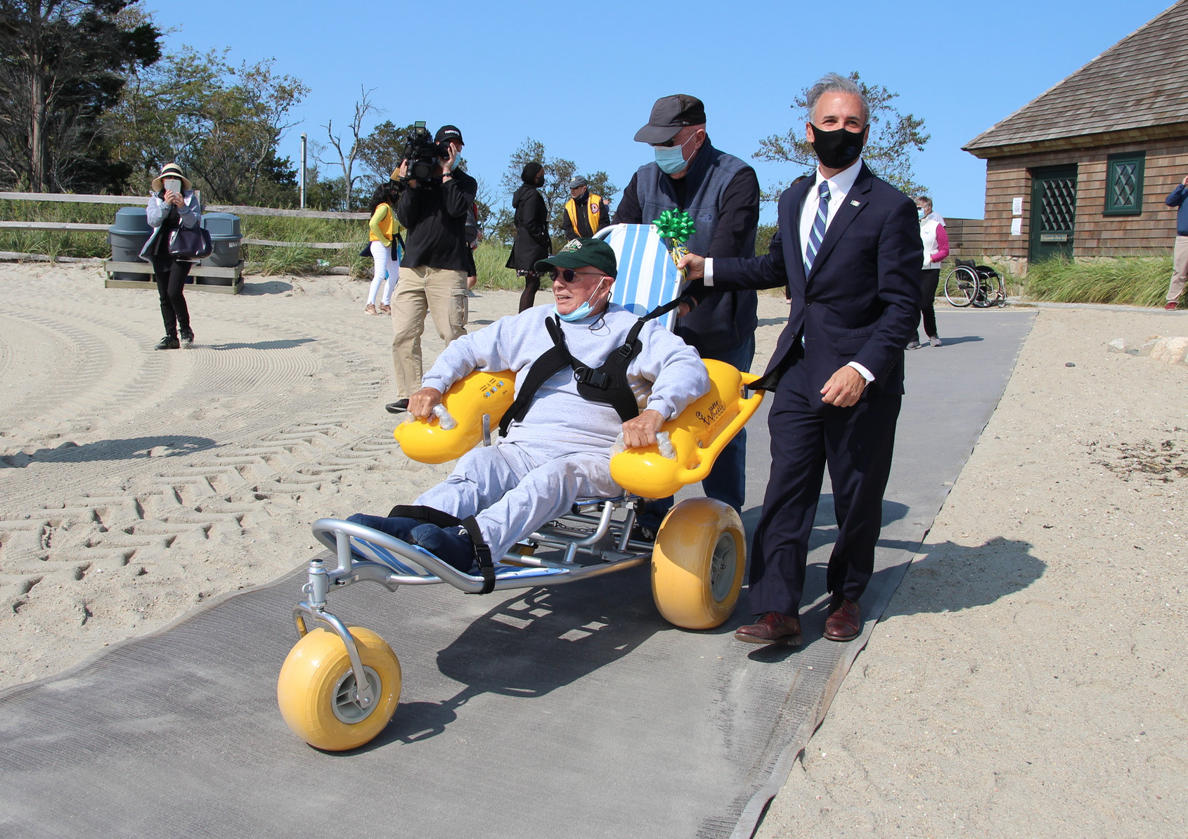 Water Wheelchair Helps People with Disabilities Get to the Sound