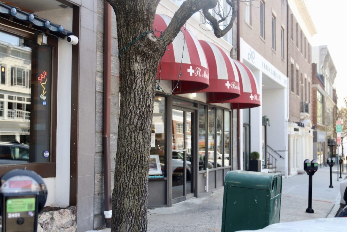 St Moritz Bakery at 383 Greenwich Avenue to Close Permanently